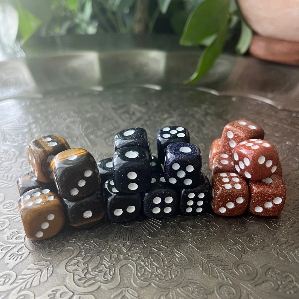 Stone dice - Picture 2 of 5